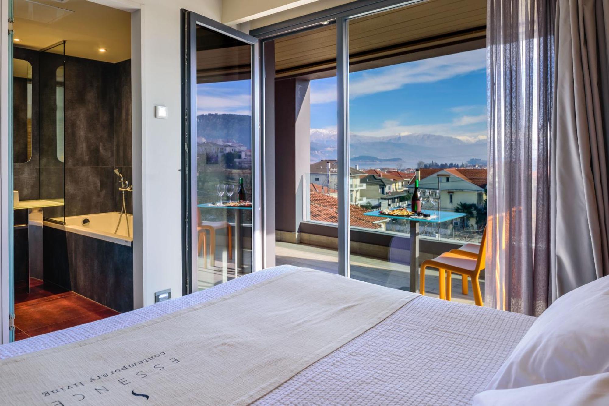 Essence Hotel Ioannina Ngoại thất bức ảnh