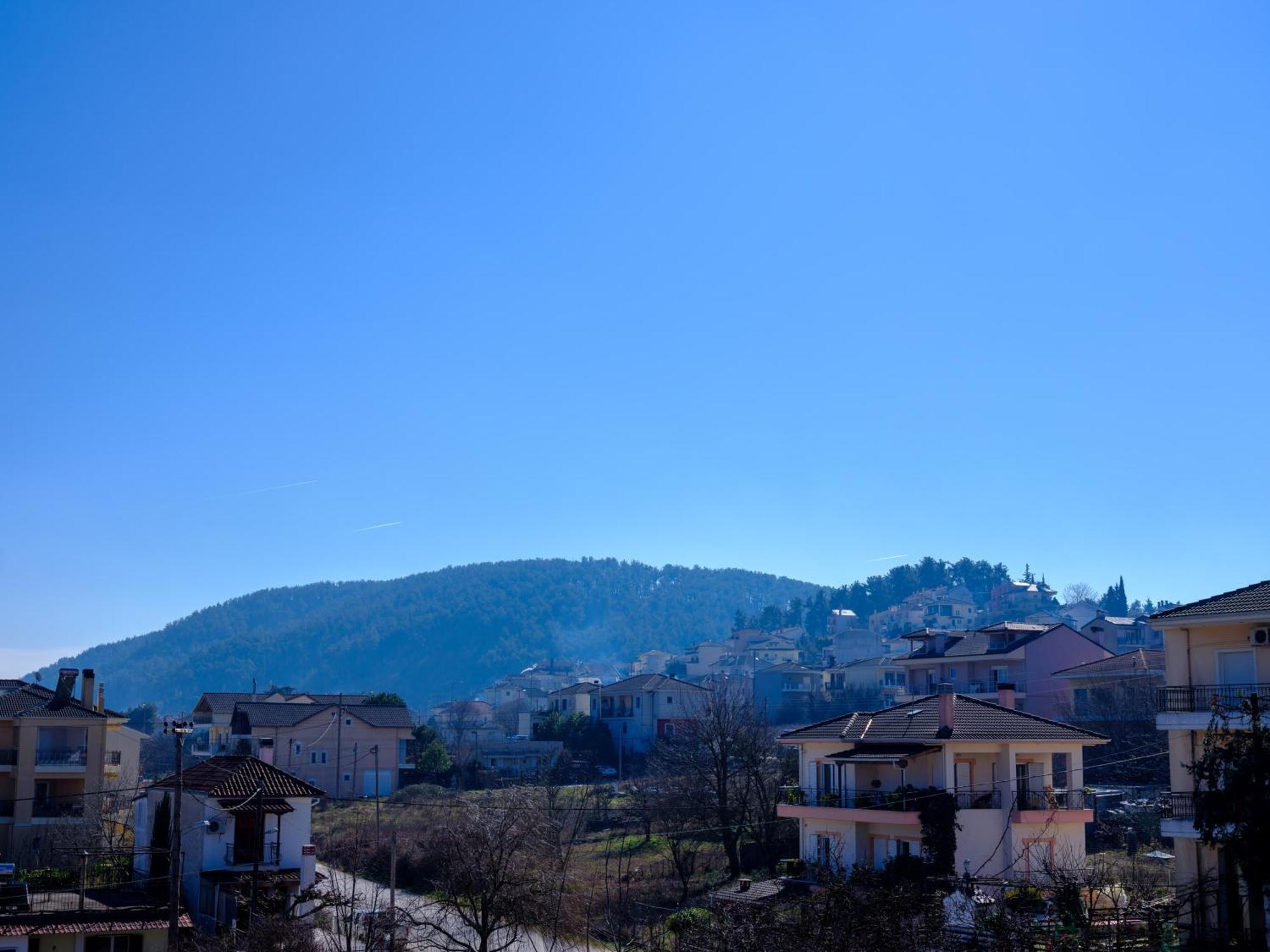 Essence Hotel Ioannina Ngoại thất bức ảnh