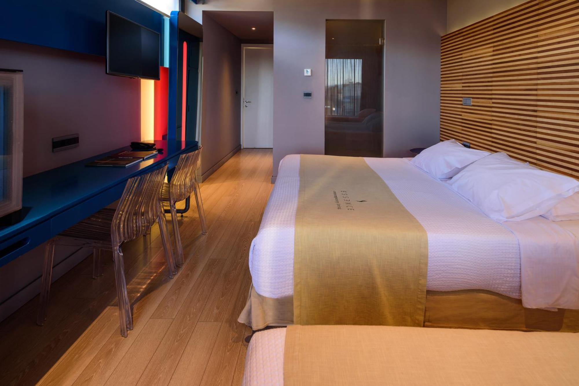 Essence Hotel Ioannina Ngoại thất bức ảnh