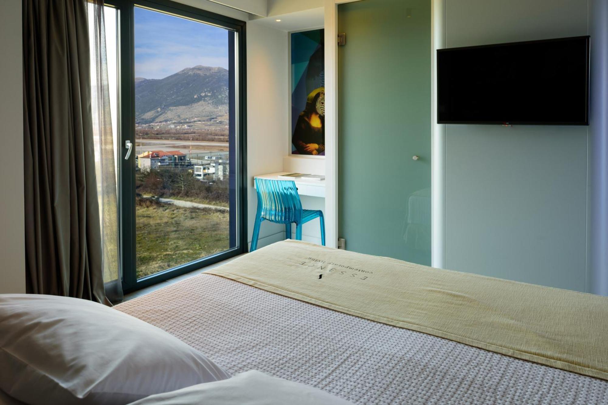 Essence Hotel Ioannina Ngoại thất bức ảnh