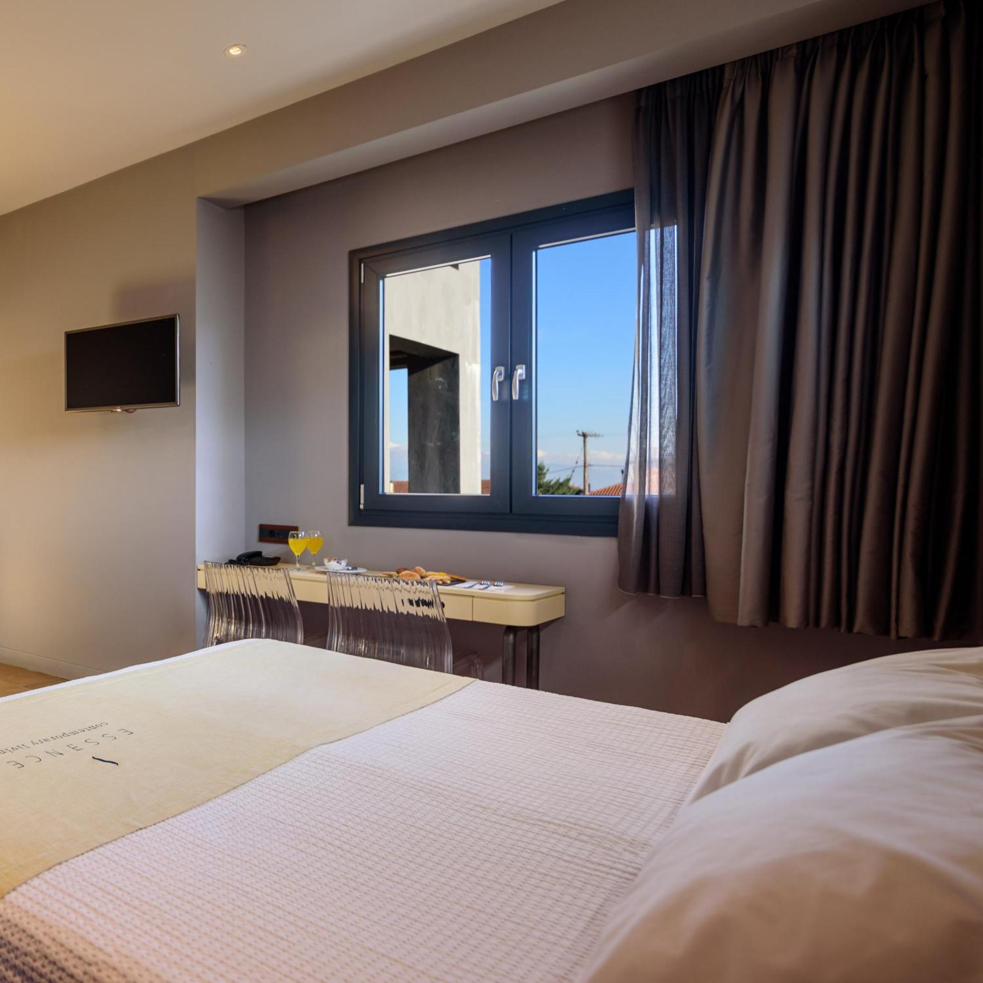 Essence Hotel Ioannina Ngoại thất bức ảnh