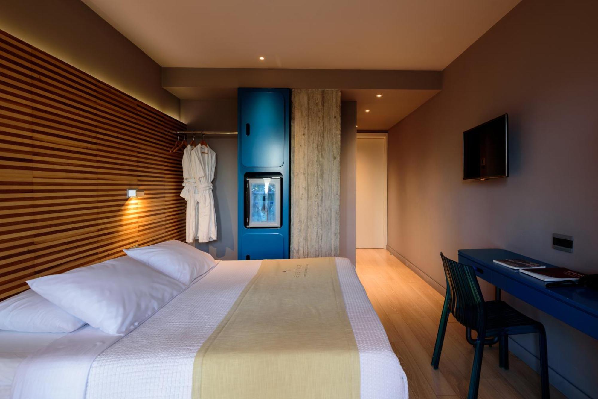 Essence Hotel Ioannina Ngoại thất bức ảnh