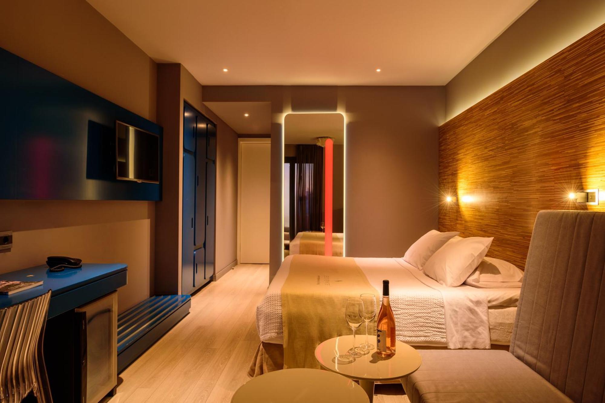 Essence Hotel Ioannina Ngoại thất bức ảnh
