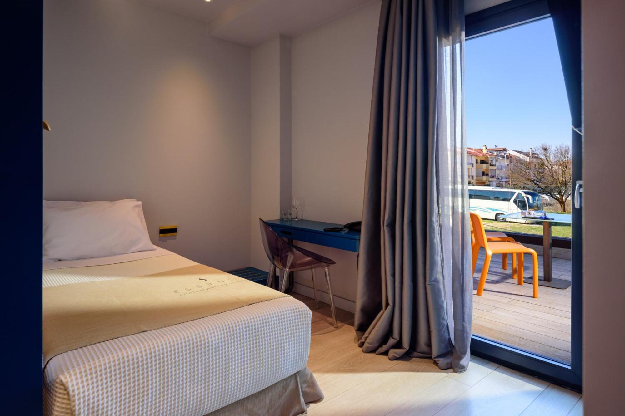 Essence Hotel Ioannina Ngoại thất bức ảnh