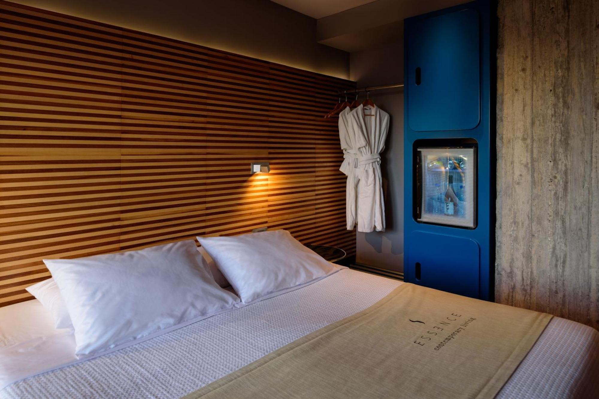 Essence Hotel Ioannina Ngoại thất bức ảnh