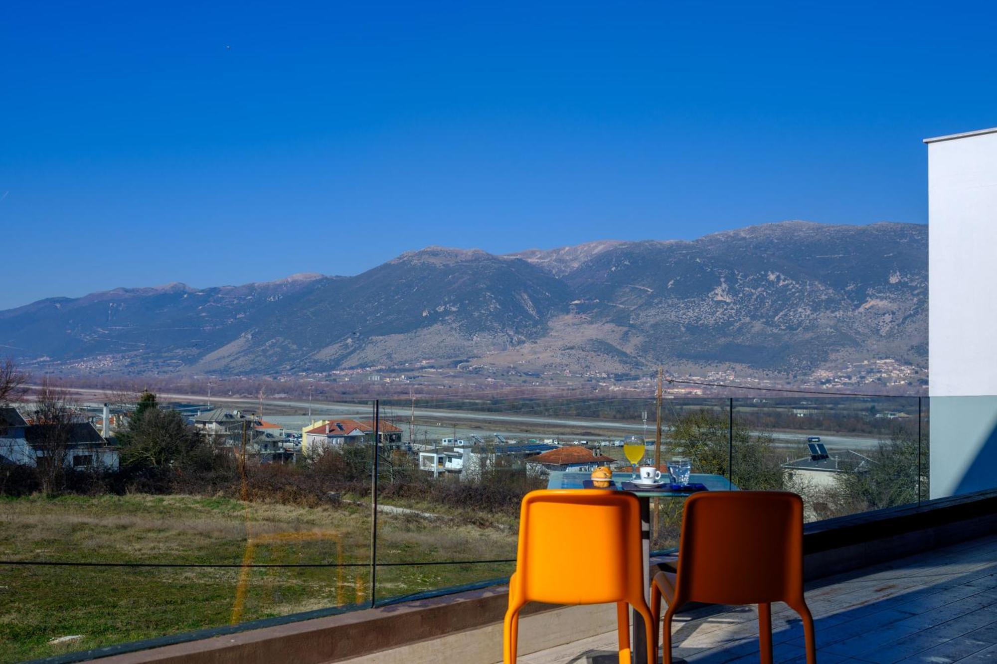Essence Hotel Ioannina Ngoại thất bức ảnh