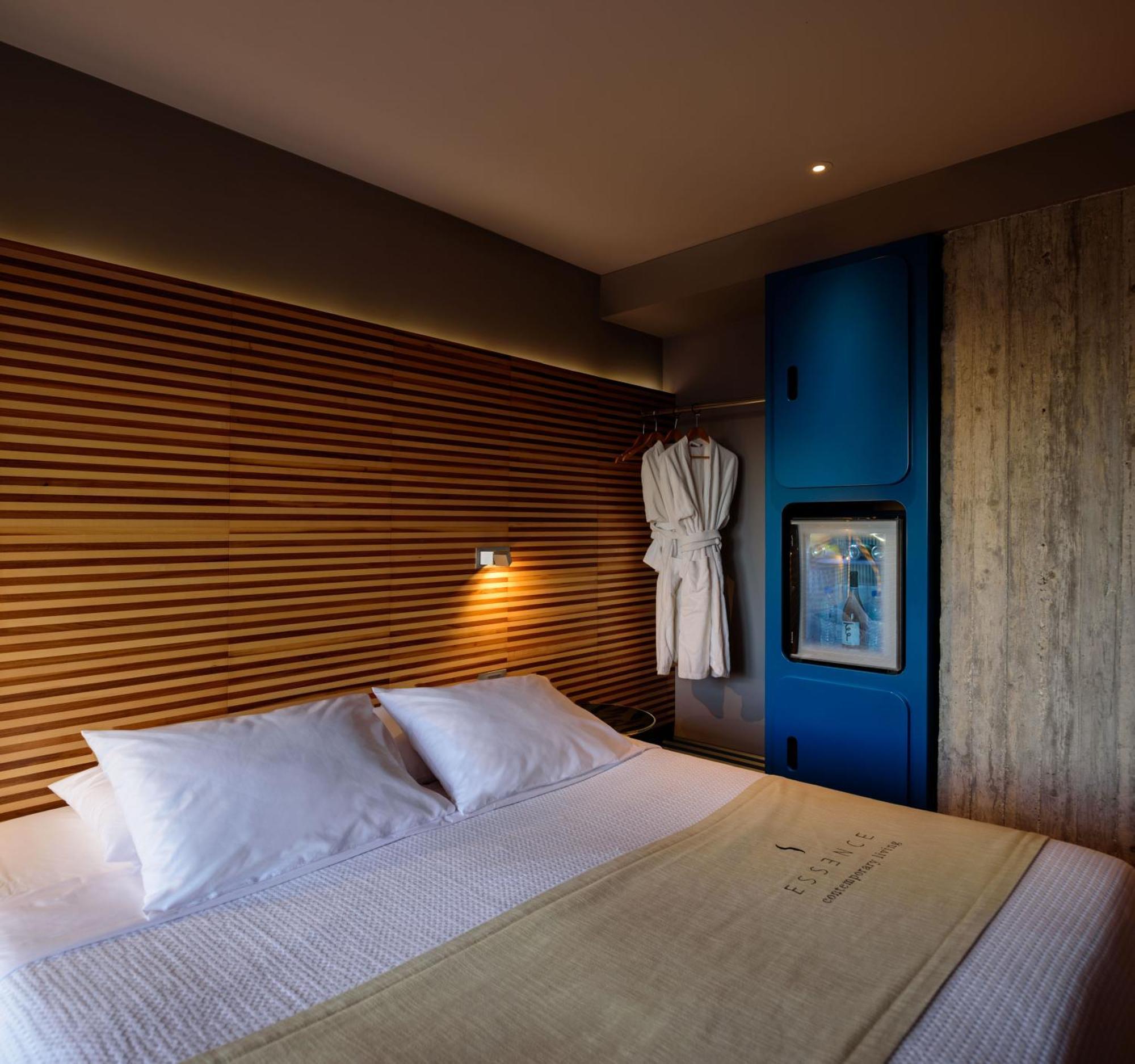 Essence Hotel Ioannina Ngoại thất bức ảnh